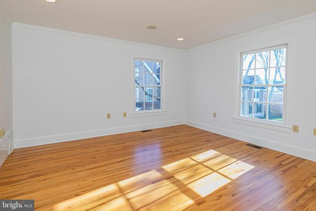 40 GOVERNORS LN, Princeton, NJ 08540