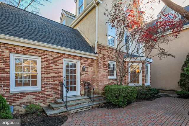 40 GOVERNORS LN, Princeton, NJ 08540