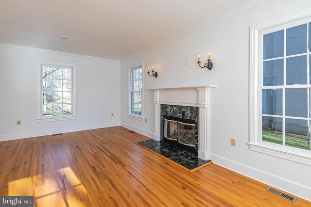 40 GOVERNORS LN, Princeton, NJ 08540