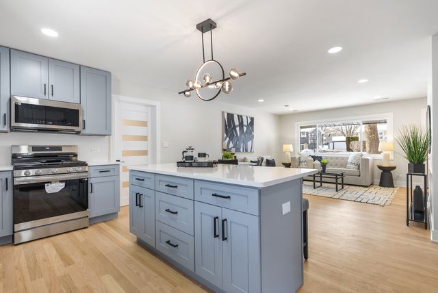 1485 Jefferson Road, Hoffman Estates, IL 60169