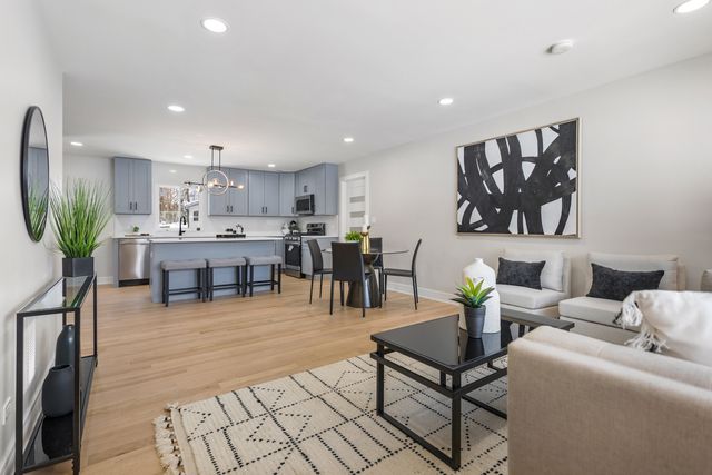 1485 Jefferson Road, Hoffman Estates, IL 60169