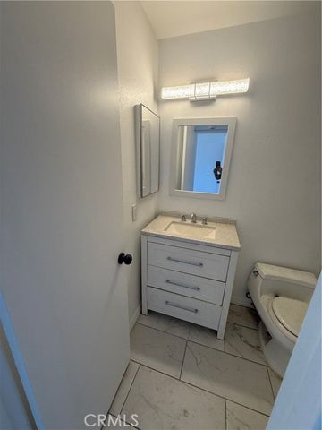 700 West La Veta Avenue E4, Orange, CA 92868