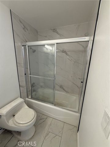 700 West La Veta Avenue E4, Orange, CA 92868