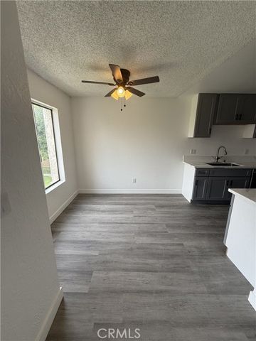 700 West La Veta Avenue E4, Orange, CA 92868