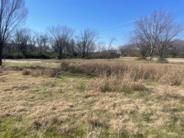 2605 E McKinney Street, Denton, TX 76209
