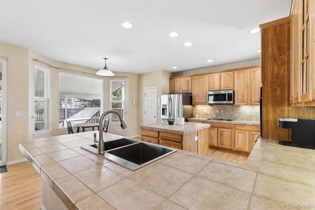 1831 Rhodonite Court, Castle Rock, CO 80108