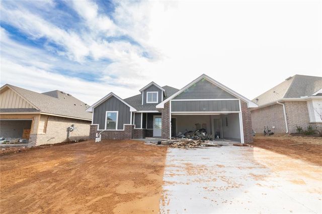 3800 Lynne Avenue, Edmond, OK 73012