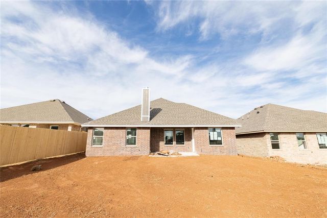 3800 Lynne Avenue, Edmond, OK 73012
