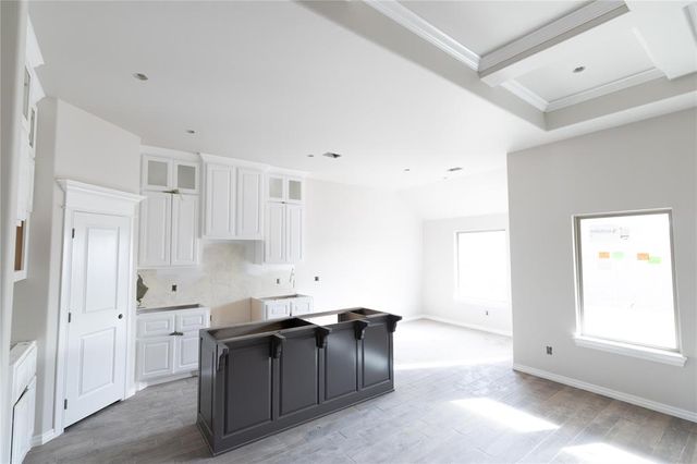 3800 Lynne Avenue, Edmond, OK 73012