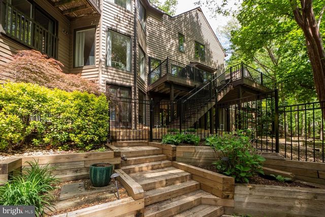 9124 VENDOME DR, Bethesda, MD 20817