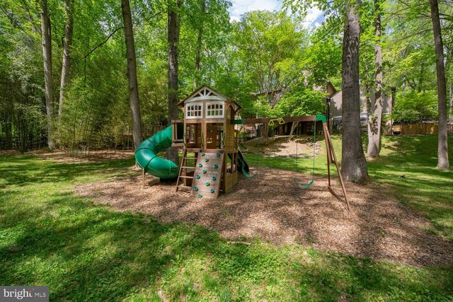 9124 VENDOME DR, Bethesda, MD 20817