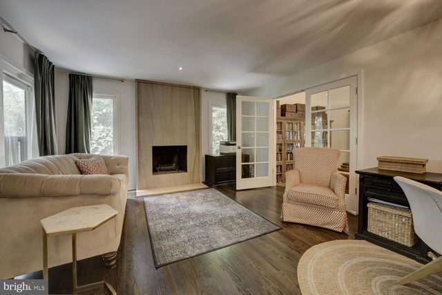 9124 VENDOME DR, Bethesda, MD 20817