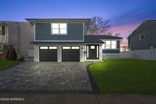 64 S Cliff Road, Colonia, NJ 07067