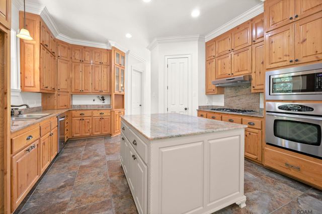 4279 Cypress Pointe Dr, Zachary, LA 70791