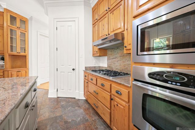 4279 Cypress Pointe Dr, Zachary, LA 70791