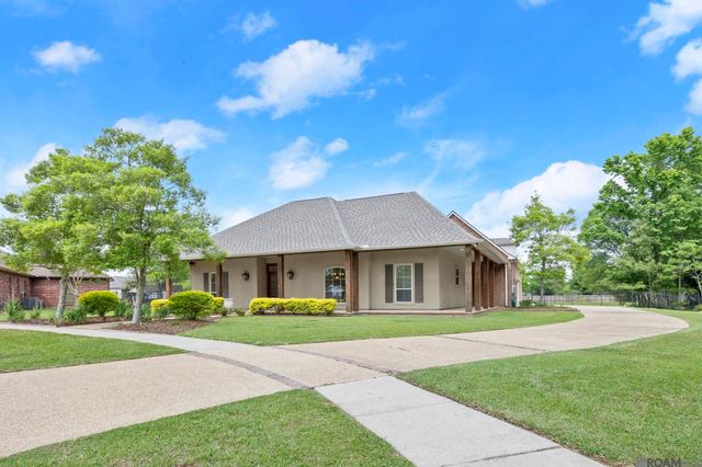 4279 Cypress Pointe Dr, Zachary, LA 70791