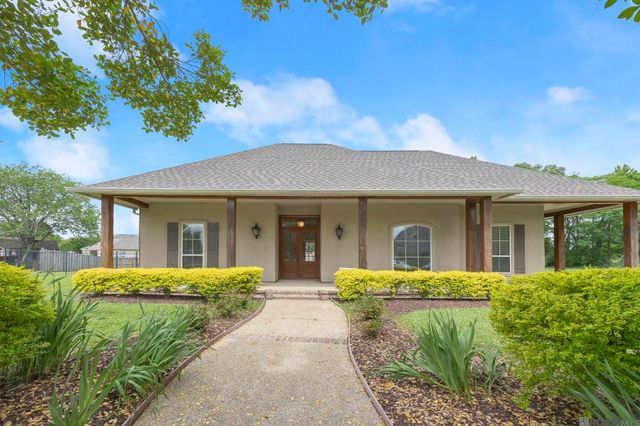 4279 Cypress Pointe Dr, Zachary, LA 70791