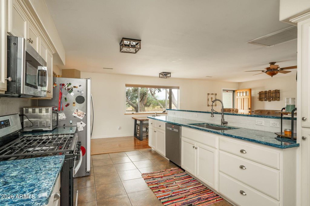 Image 15 of property listing at 3355 S OWL SLICK Road, Cornville, AZ 86325