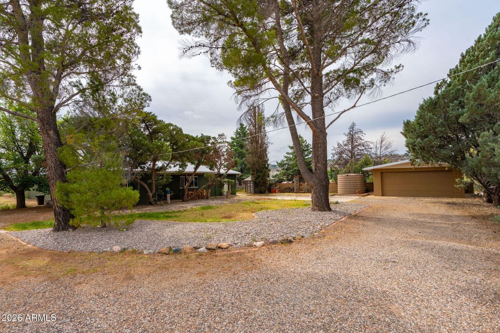 Image 3 of property listing at 3355 S OWL SLICK Road, Cornville, AZ 86325