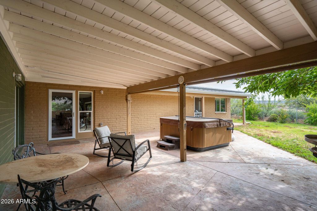 Image 30 of property listing at 3355 S OWL SLICK Road, Cornville, AZ 86325