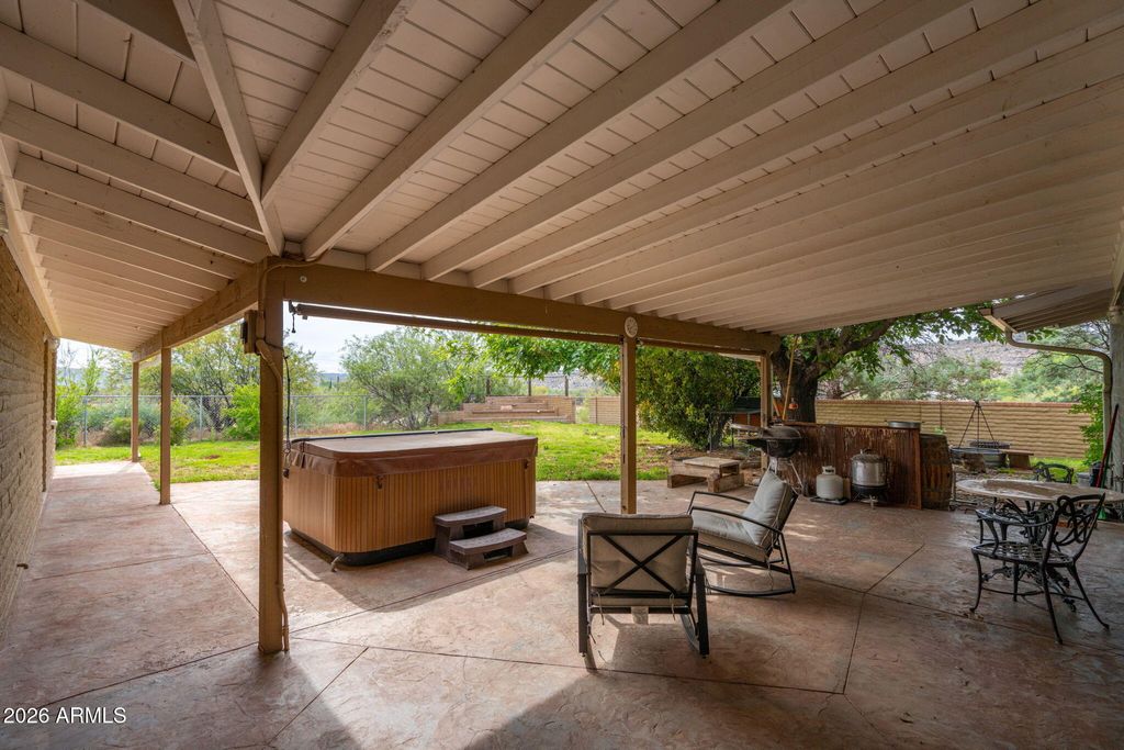 Image 31 of property listing at 3355 S OWL SLICK Road, Cornville, AZ 86325