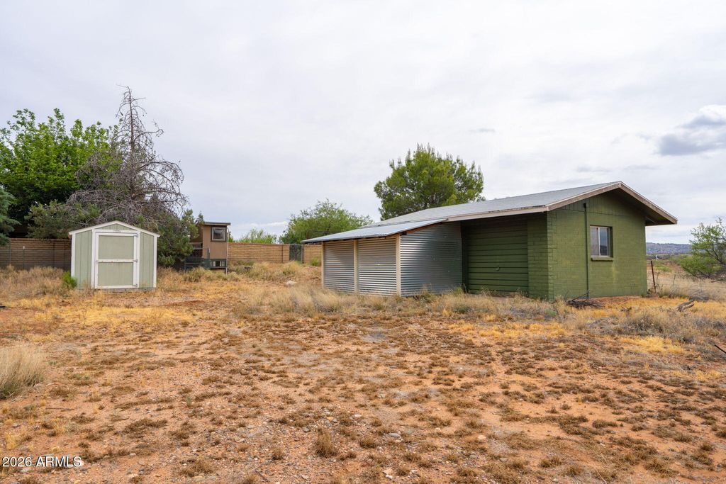 Image 40 of property listing at 3355 S OWL SLICK Road, Cornville, AZ 86325