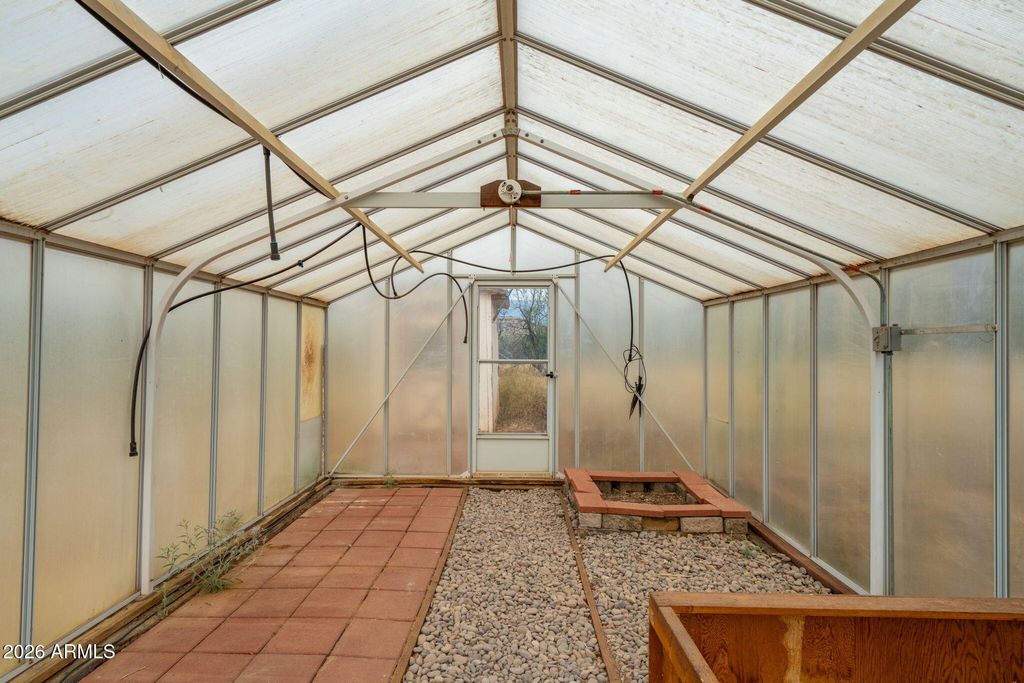 Image 42 of property listing at 3355 S OWL SLICK Road, Cornville, AZ 86325