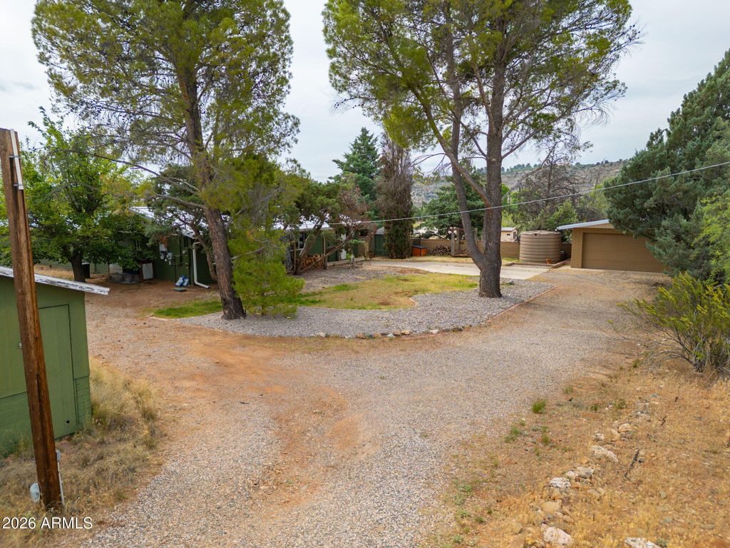 Image 45 of property listing at 3355 S OWL SLICK Road, Cornville, AZ 86325