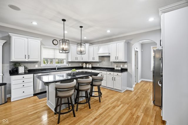 10759 Giselle Way, Fishers, IN 46040