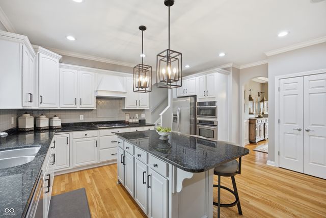 10759 Giselle Way, Fishers, IN 46040