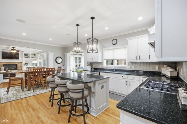 10759 Giselle Way, Fishers, IN 46040