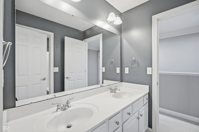 10759 Giselle Way, Fishers, IN 46040