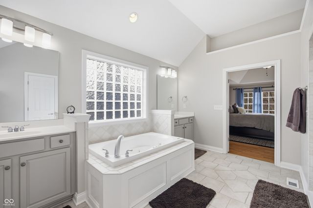 10759 Giselle Way, Fishers, IN 46040