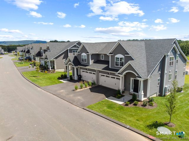 27 Soderman Way 27, Cheshire, CT 06410