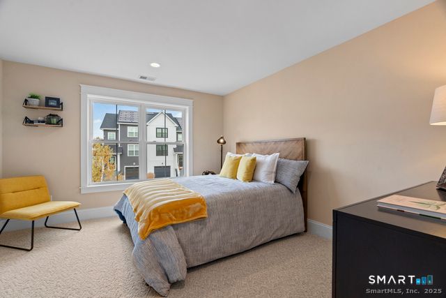 27 Soderman Way 27, Cheshire, CT 06410