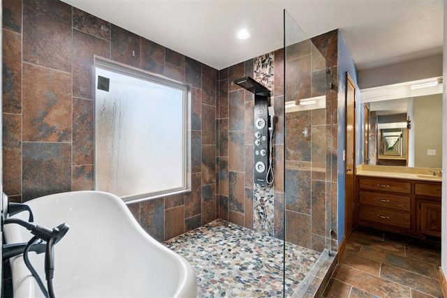 5840 Stewart Drive, Mustang, OK 73064