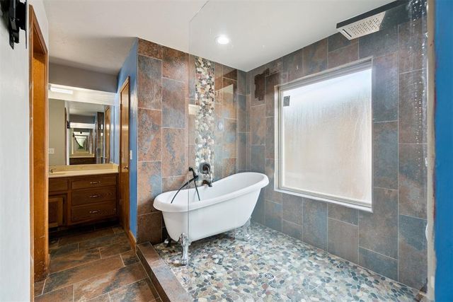 5840 Stewart Drive, Mustang, OK 73064