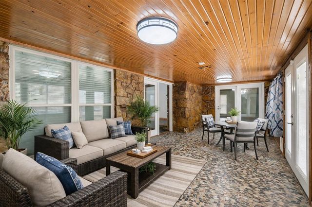 5840 Stewart Drive, Mustang, OK 73064