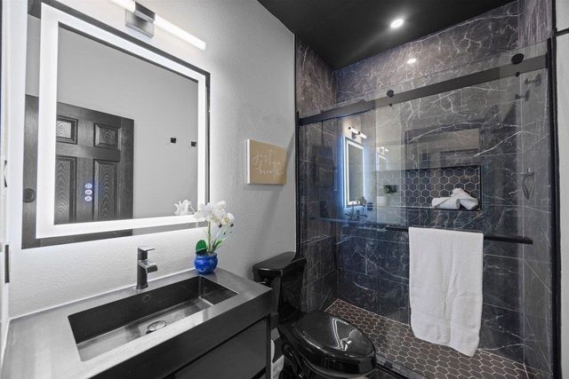 18528 Blue Pond DR, Pflugerville, TX 78660