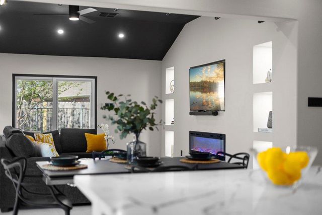 18528 Blue Pond DR, Pflugerville, TX 78660