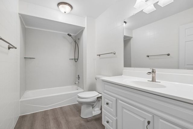 5222 Laramie Court, Oak Forest, IL 60452