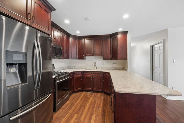 5222 Laramie Court, Oak Forest, IL 60452