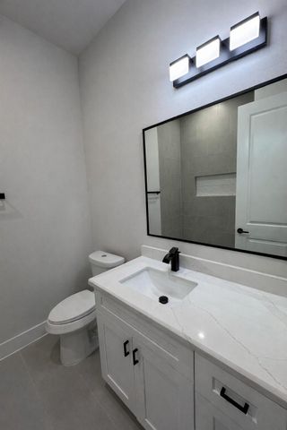 328 Janisch D, Houston, TX 77018