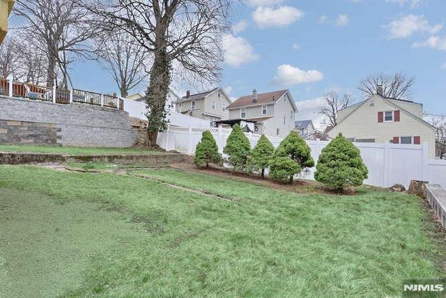 38 Chestnut Avenue, Bogota, NJ 07603