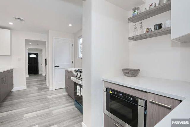 38 Chestnut Avenue, Bogota, NJ 07603