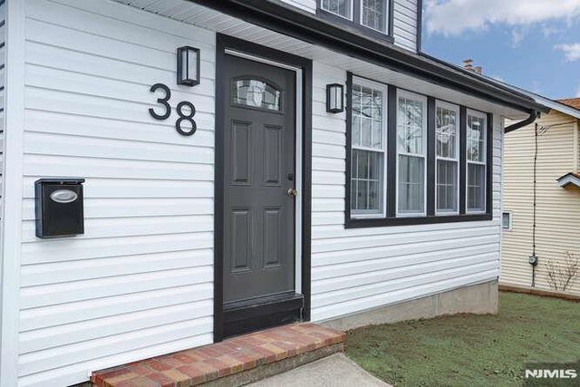 38 Chestnut Avenue, Bogota, NJ 07603