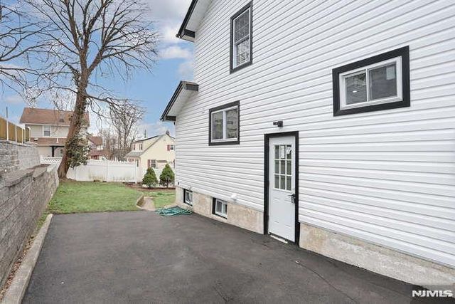 38 Chestnut Avenue, Bogota, NJ 07603