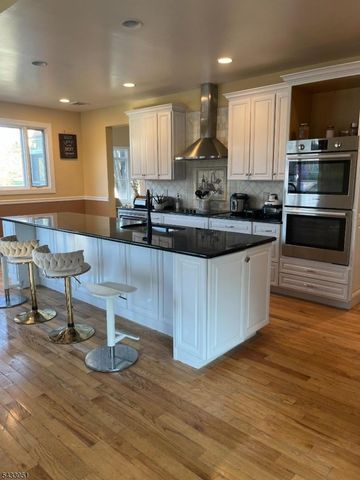19 Violet Trl, Lafayette Twp., NJ 07848