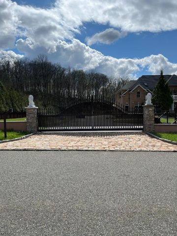 19 Violet Trl, Lafayette Twp., NJ 07848