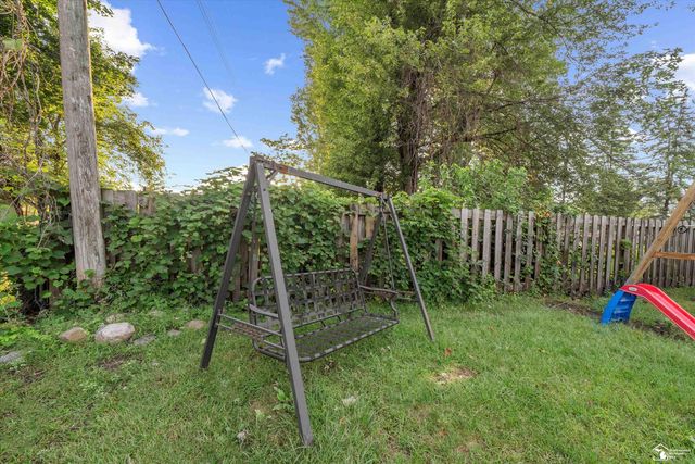 37261 ELLIS Street, New Boston, MI 48164